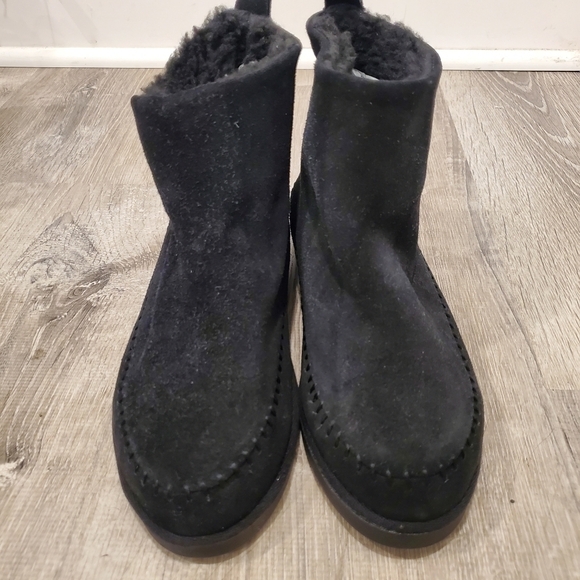 NEW Steve Madden Tommy Black Suede Ankle Boot - Picture 2 of 6